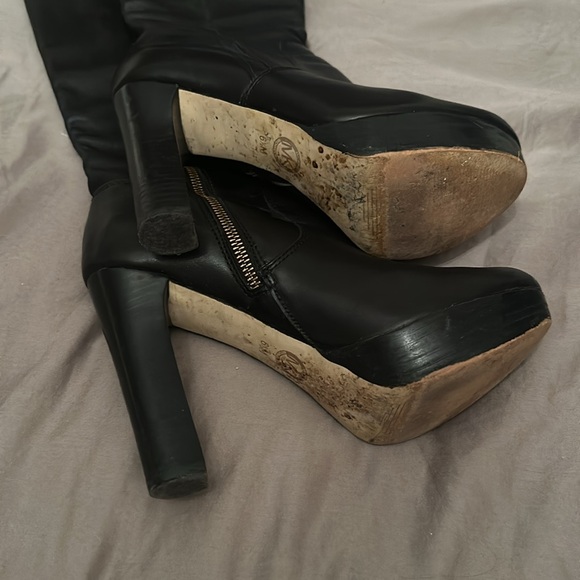 Michael Kors. Black Boots. Worn. Size 6.5 - Picture 2 of 3
